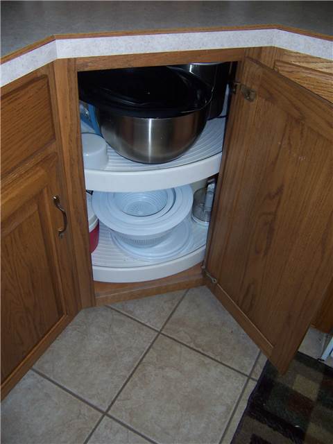 Lower lazy susan